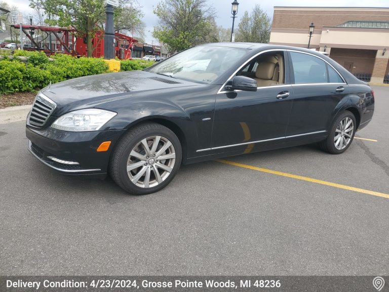 blue/black mercedes picked up in grosse point Michigan transported by Auto Transport Professionals